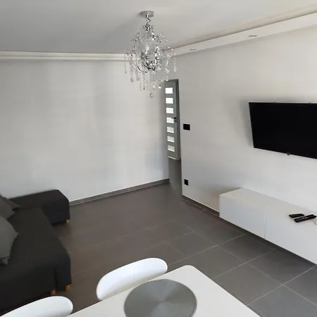 Sloneczny Apartment